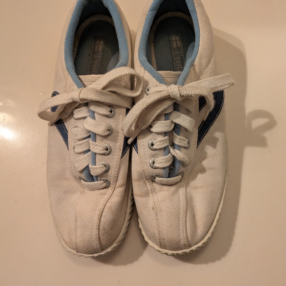 Tretorn Women's Sneakers in White and Blue | US 6
